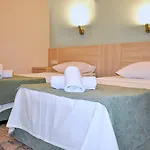 Native Hotel 2*